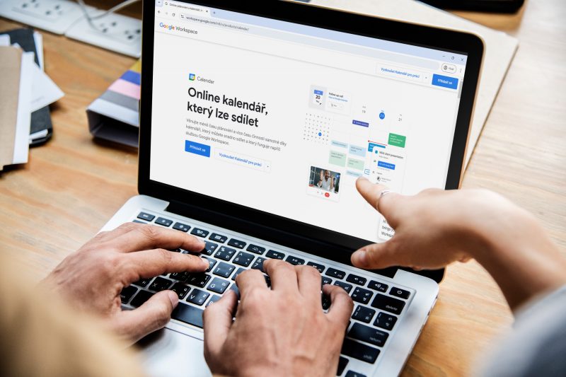 Rezervace zasedaček přes Google kalendář